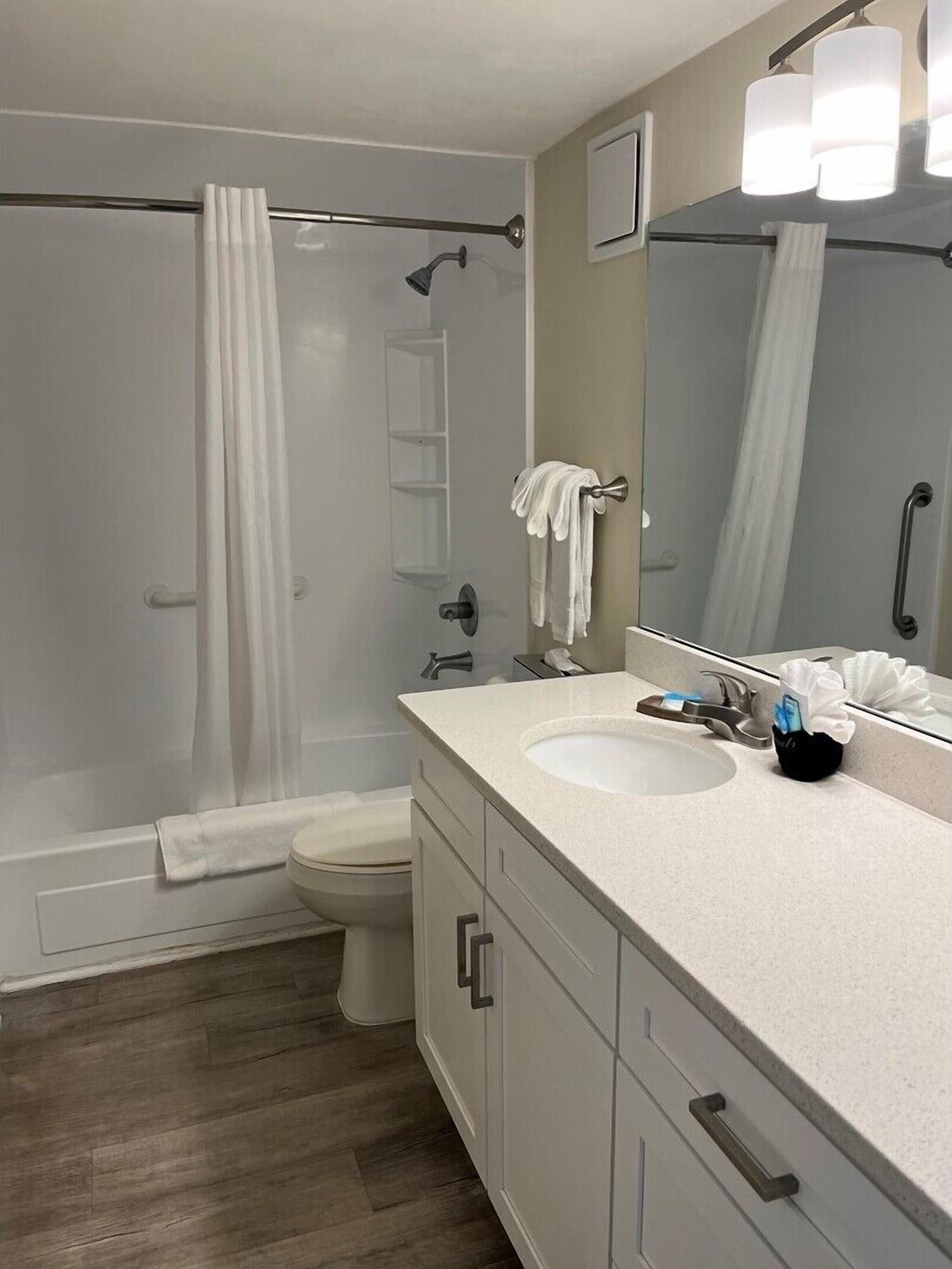 203 Isle be Back - Summer Sands Suites