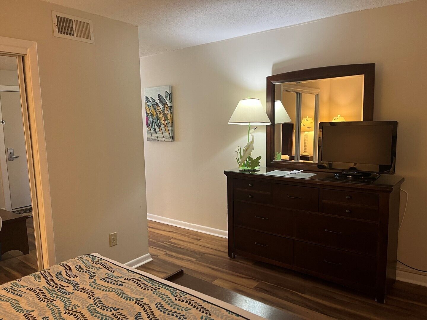 207 Poolside Pup - Summer Sands Suites