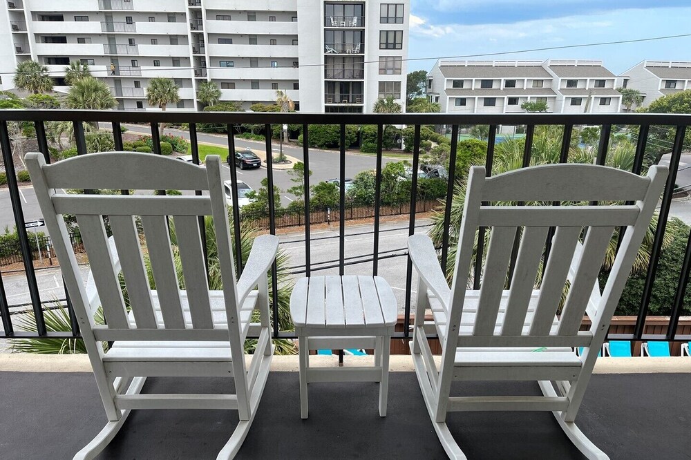 308 Fido Sun Fun - Summer Sands Suites