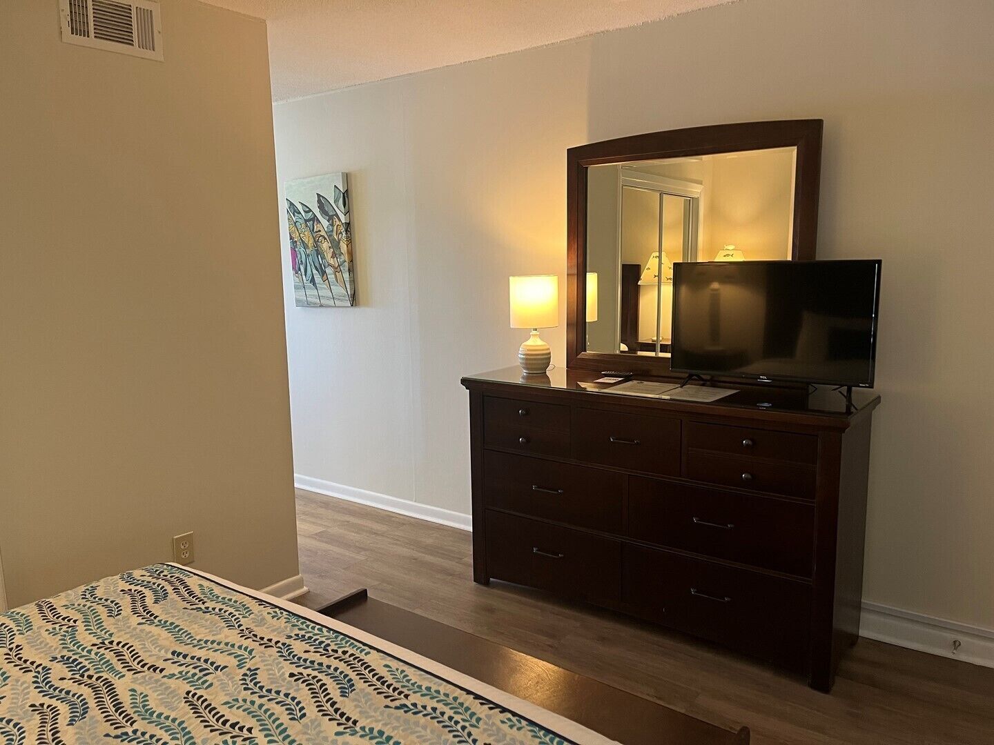 401 The Sun and Sand - Summer Sands Suites