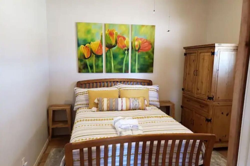 NEW~ Casita in Sonoita 1 of 3 with Mountain views, in town