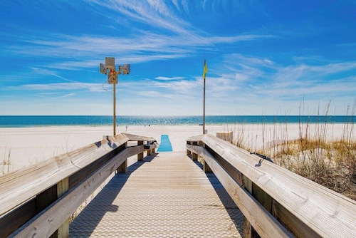 Phoenix VII 203 | Orange Beach, AL