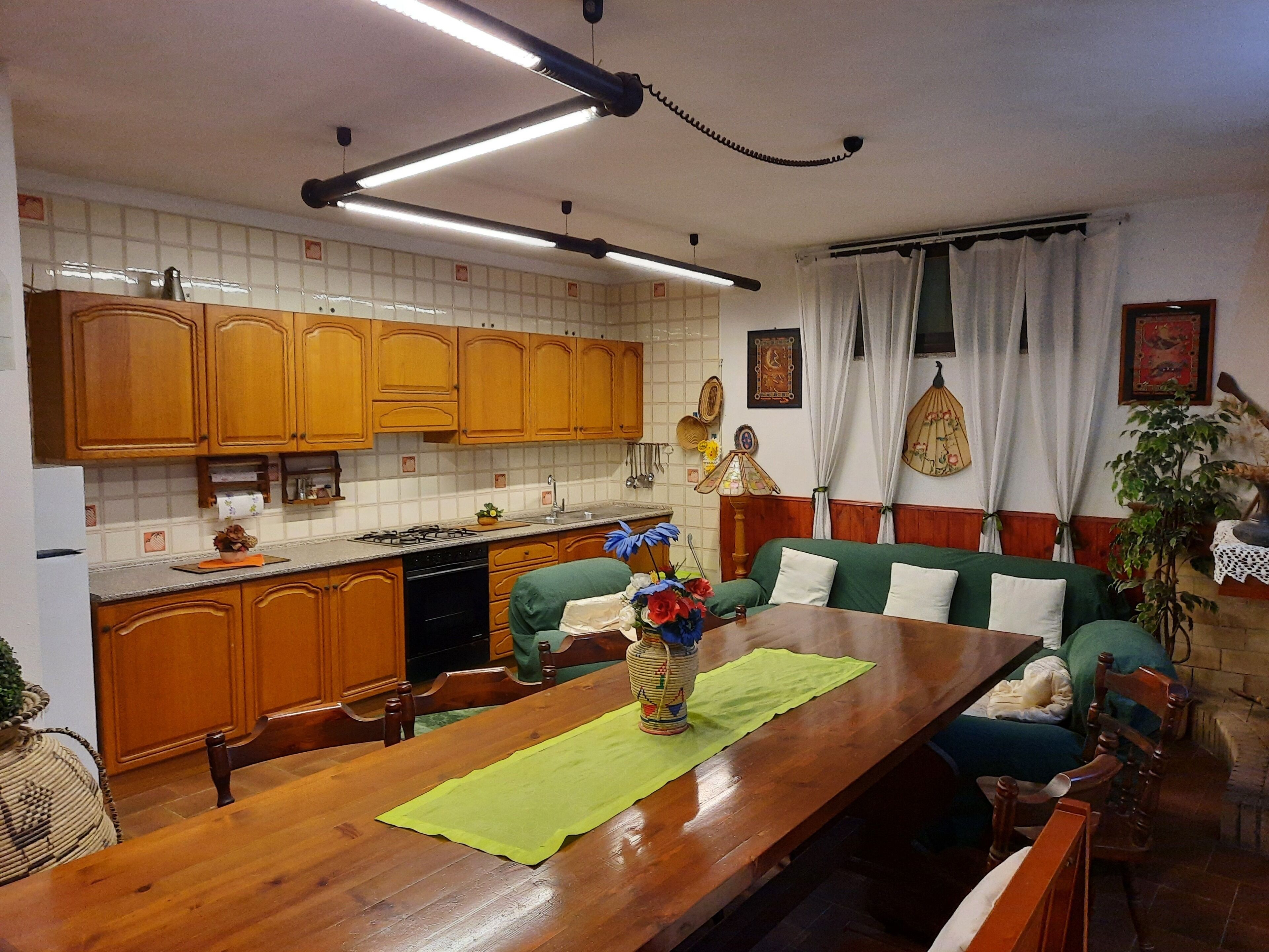 Just a stone's throw away from the beach, quiet and comfortable apartment.