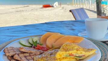 Gratis morgenmad tilberedt efter bestilling hver dag