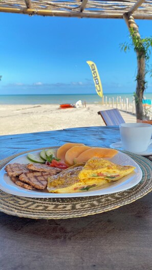 Desayuno a la carta incluido todos los días 