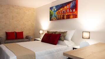 2 bedrooms, desk, free WiFi, bed sheets