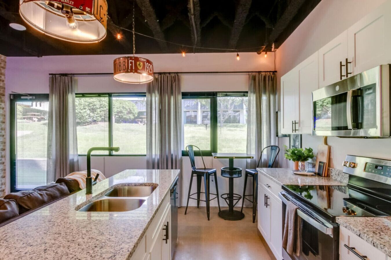 Fridge, microwave, oven