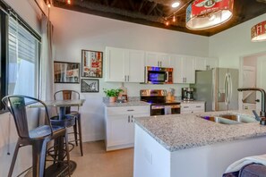 Fridge, microwave, oven