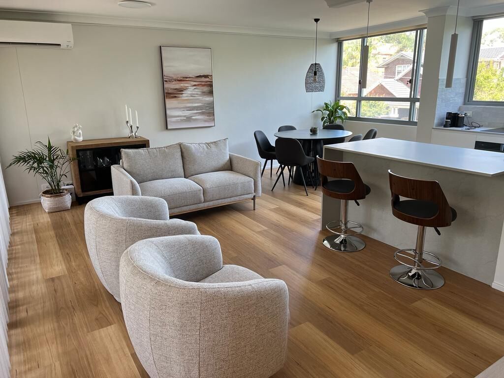 Newly Renovated Luxurious Apartment