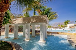 14 outdoor pools, pool umbrellas, pool loungers