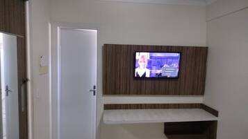 Basic Apartment | Interior