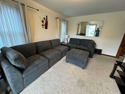 Close proximity to  Harbor, Presque Isle Park, Waldemere Park