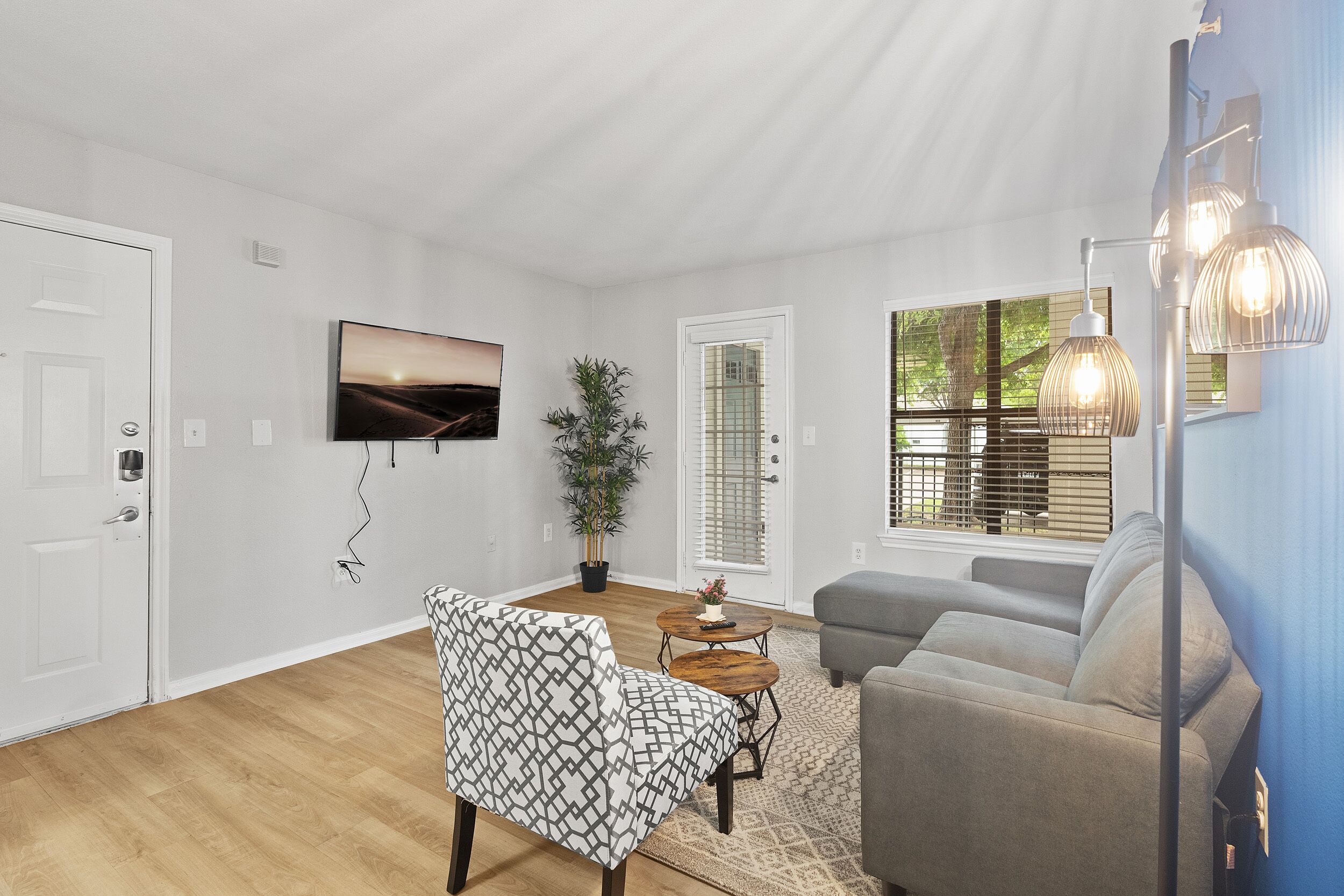 Happy Home w/ Pool, Hot Tub, Gym & EV Charging