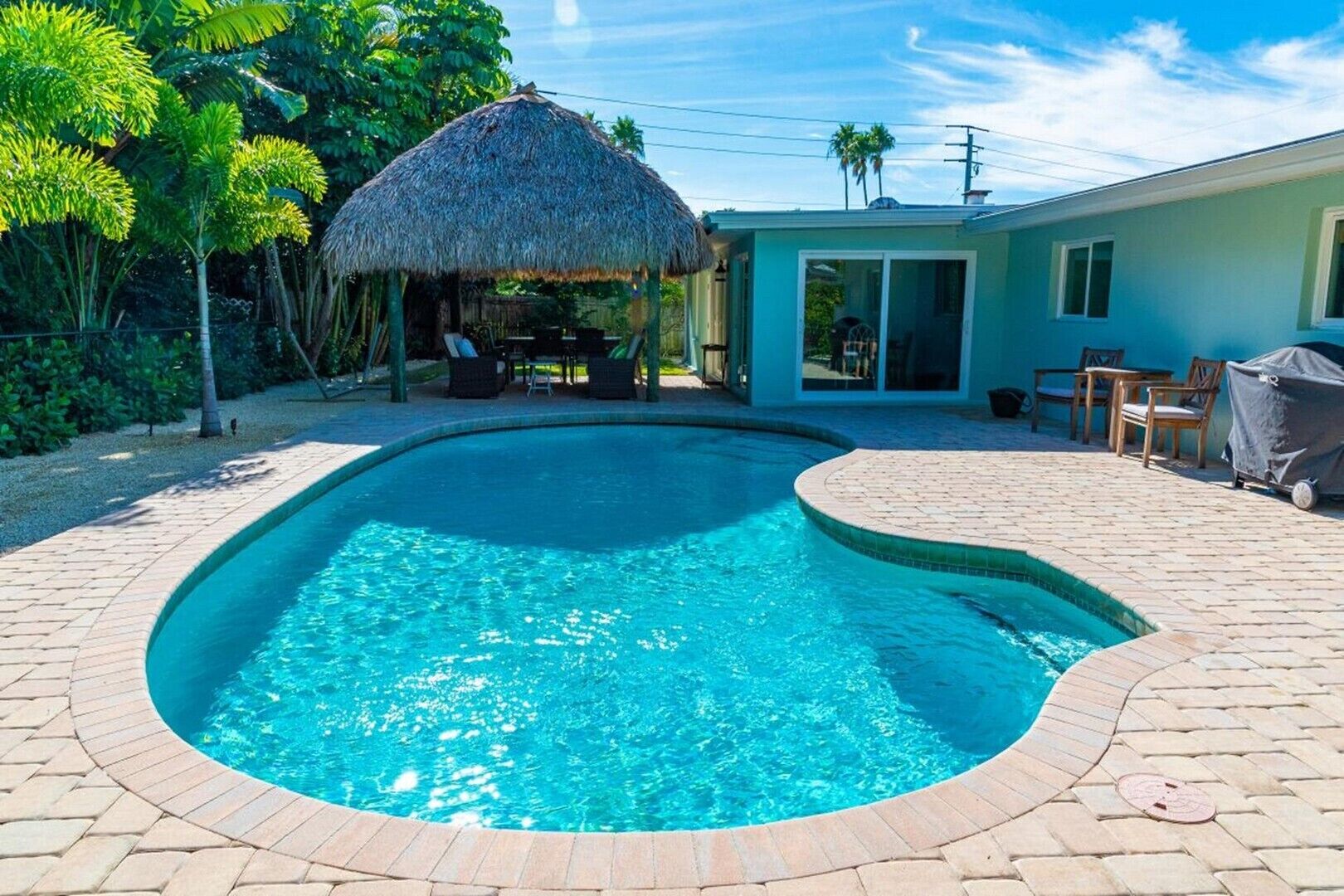 La Ola Verde: Pool, 5 Blocks to Beach, 28 Night Min