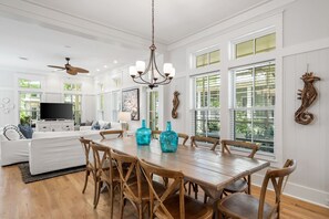 Dining - Spacious 4BR Watercolor home: Access to 9 pools! Family Amenities~Prime Location~Optional Golf Cart (Santa Rosa Beach)