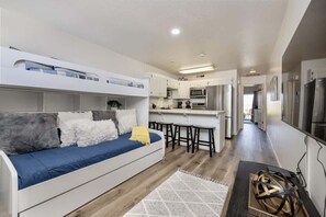 TV, Netflix, streaming services, offices
