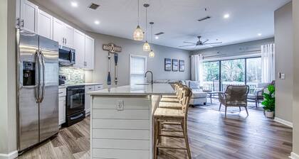Discounted August & Fall Open Dates! Close to beach, shopping, dining and parks.