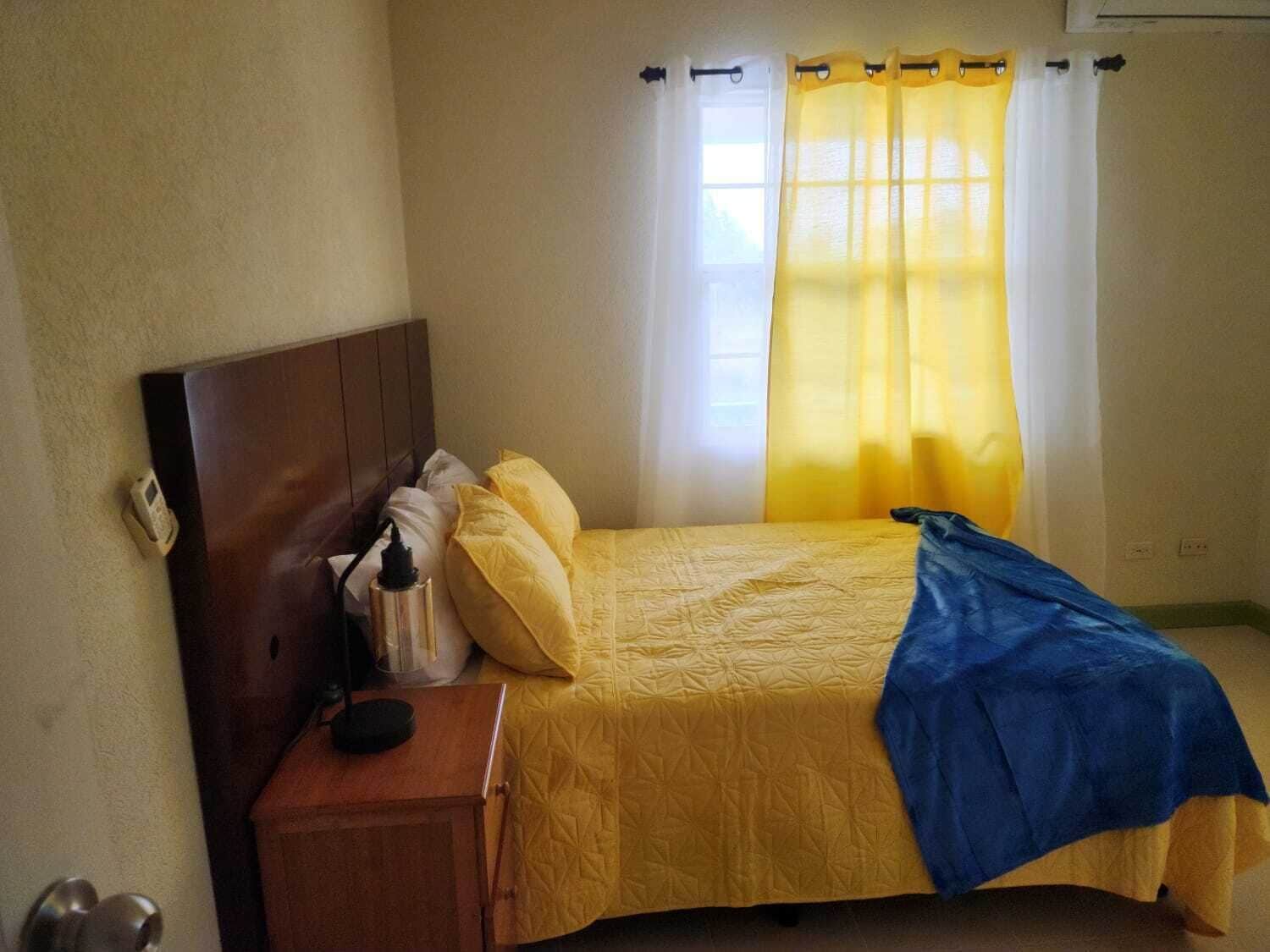 2 عدّة غرف نوم وخزنة داخل الغرفة ومكواة/لوح كي وواي فاي مجانًا