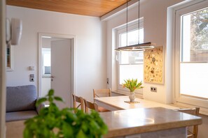 صورة غير مصنفة، 4 من 24، زرّ