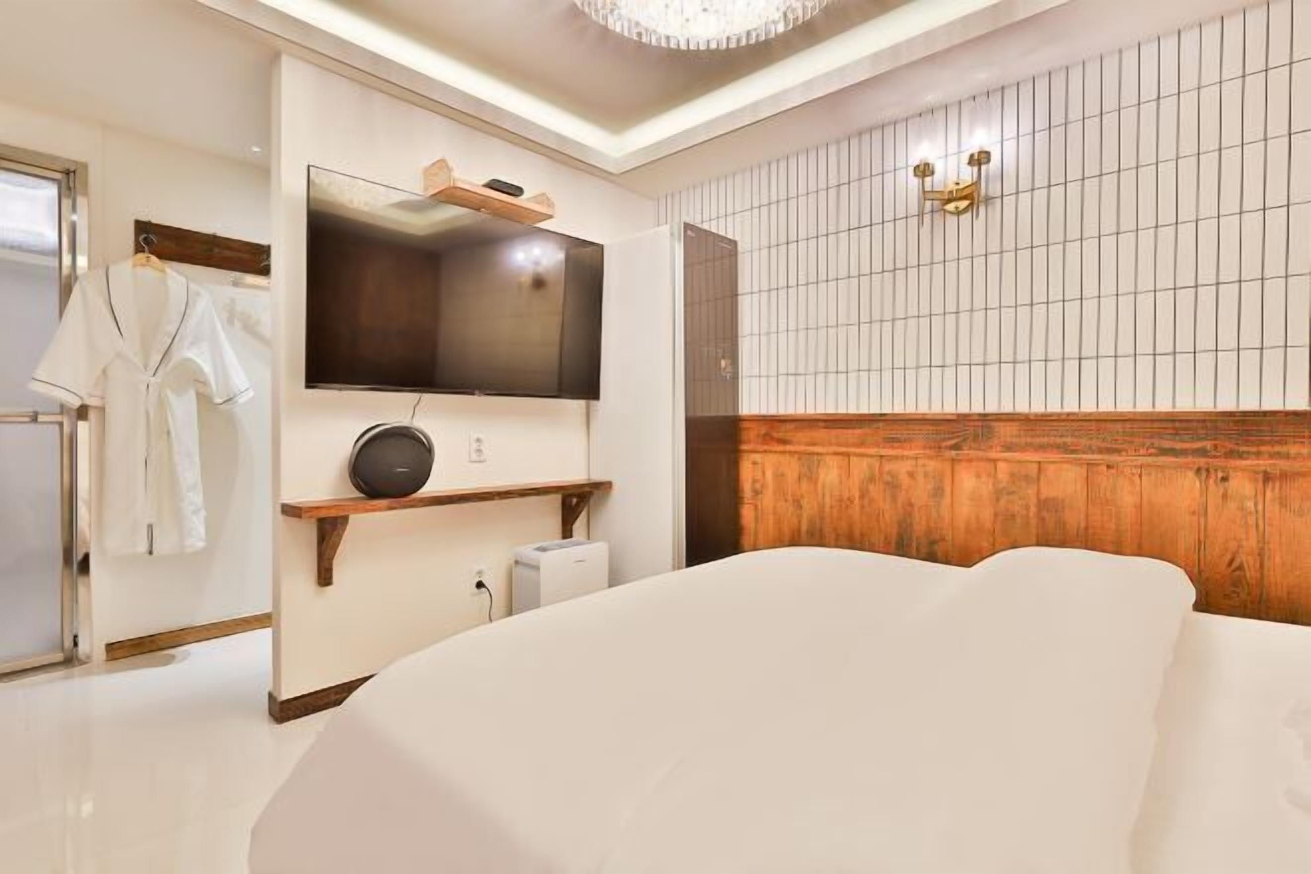 Decoración personalizada, muebles diferentes y wifi gratis 