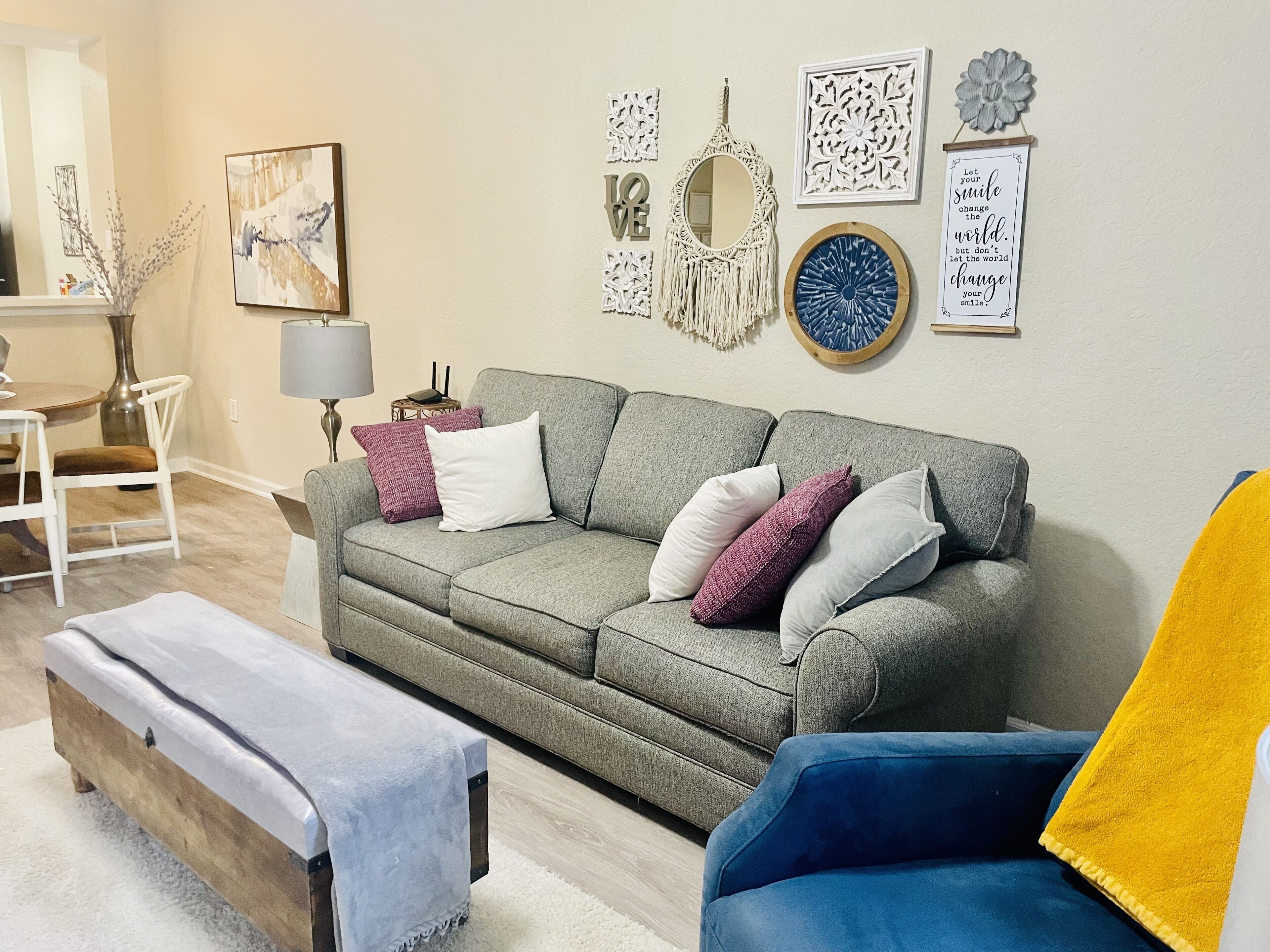 Lovely 1Br Serviced Apt with poolside patio