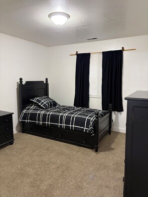 2 Schlafzimmer, kostenloses WLAN, Bettwäsche, Rollstuhlgeeignet