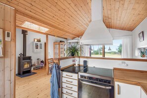 Réfrigérateur, four, plaque de cuisson, lave-vaisselle