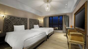 Elite Double or Twin Room, 2 Double Beds, Non Smoking, Courtyard View | In-room safe, desk, blackout drapes, free WiFi