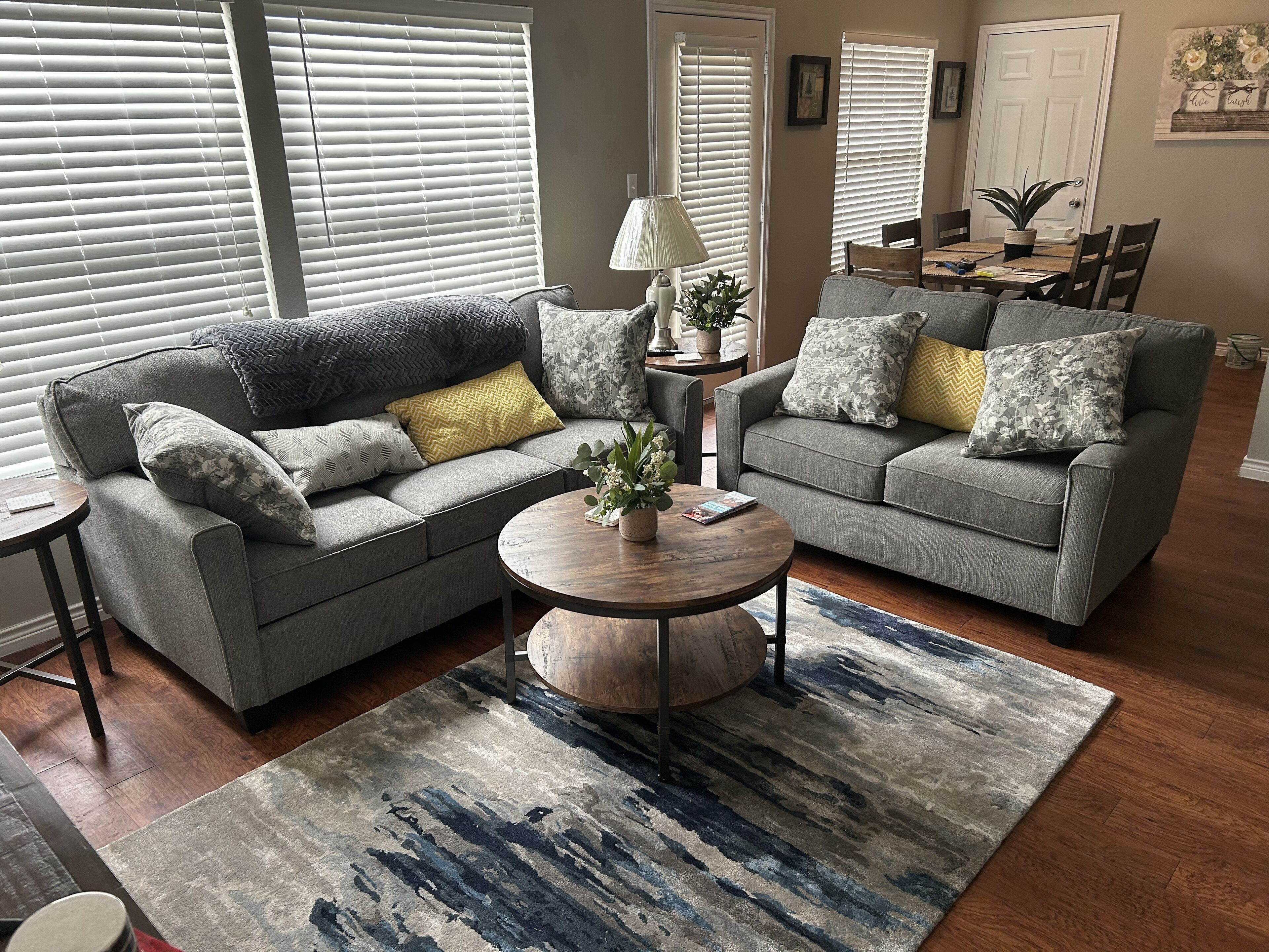 MonkeyIsland/ ShangriLa Condo The reserve