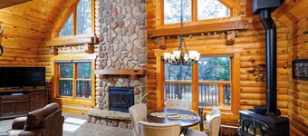 Log Cabin in Waupaca- Wooded Lot, Poker Table