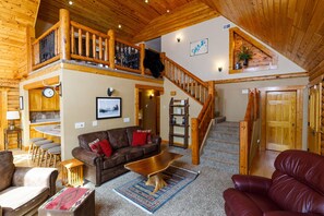 Älytelevisio, takka, kirjoja