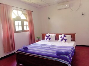 3 chambres, fer et planche à repasser, Wi-Fi, literie fournie