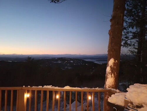 Amazing Lake & Mountain views Gunstock Ski Chalet.
