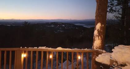 Amazing Lake & Mountain views Gunstock Ski Chalet.