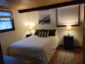 2 Schlafzimmer, Bügeleisen/Bügelbrett, kostenloses WLAN, Bettwäsche