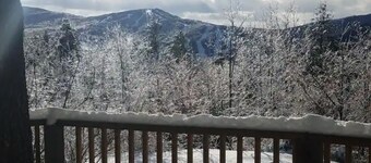 Amazing Lake & Mountain views Gunstock Ski Chalet.
