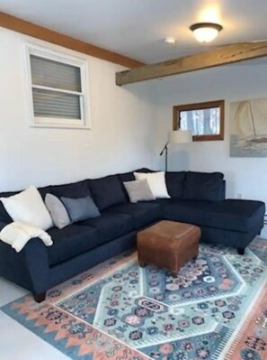 Smart-TV, Kamin, Tischfußball