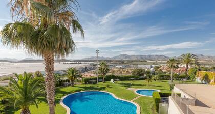 Ferienwohnung "Clayma" mit Meerblick, Gemeinschaftspool und WLAN