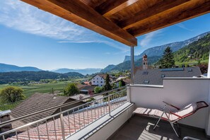 Property grounds - Apartment 'Residence Alpina Family Nr 11' with Shared Pool, Private Terrace and Wi-Fi (Tesimo)