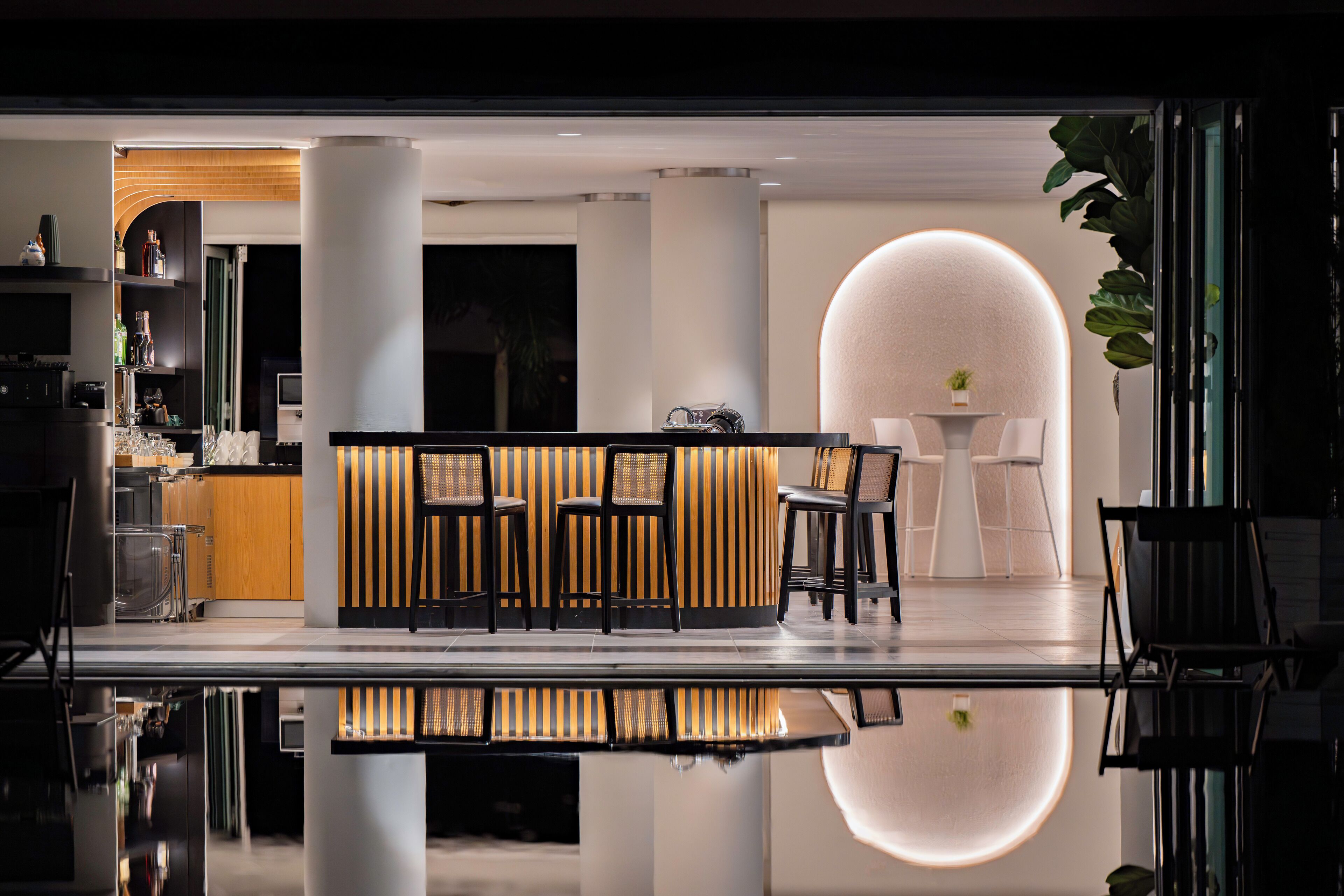 بار (في المنشاة)