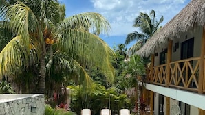 Unclassified image, 4 of 30, button - Casa Baloo (El Cuyo)