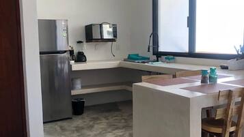 Habitación familiar | Ropa de cama hipoalergénica, edredón, wifi gratis y ropa de cama