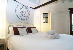 Iron/ironing board, free WiFi, bed sheets - 'Paraíso Escondido 1' with Mountain View, Pool, Wi-Fi & Garden (Ronda)