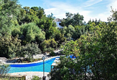 'Paraíso Escondido 1' with Mountain View, Pool, Wi-Fi & Garden