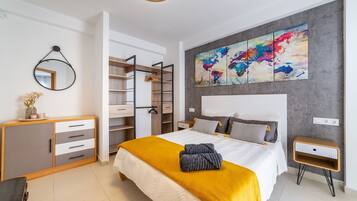 1 slaapkamer, een strijkplank/strijkijzer, gratis wifi, beddengoed