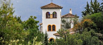 Villa 'El Cortijo' with Mountain View, Private Pool, Terrace, A/C & Wi-Fi