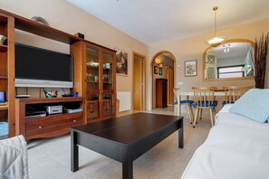 2 chambres, fer et planche Ă repasser, Wi-Fi gratuit, draps fournis