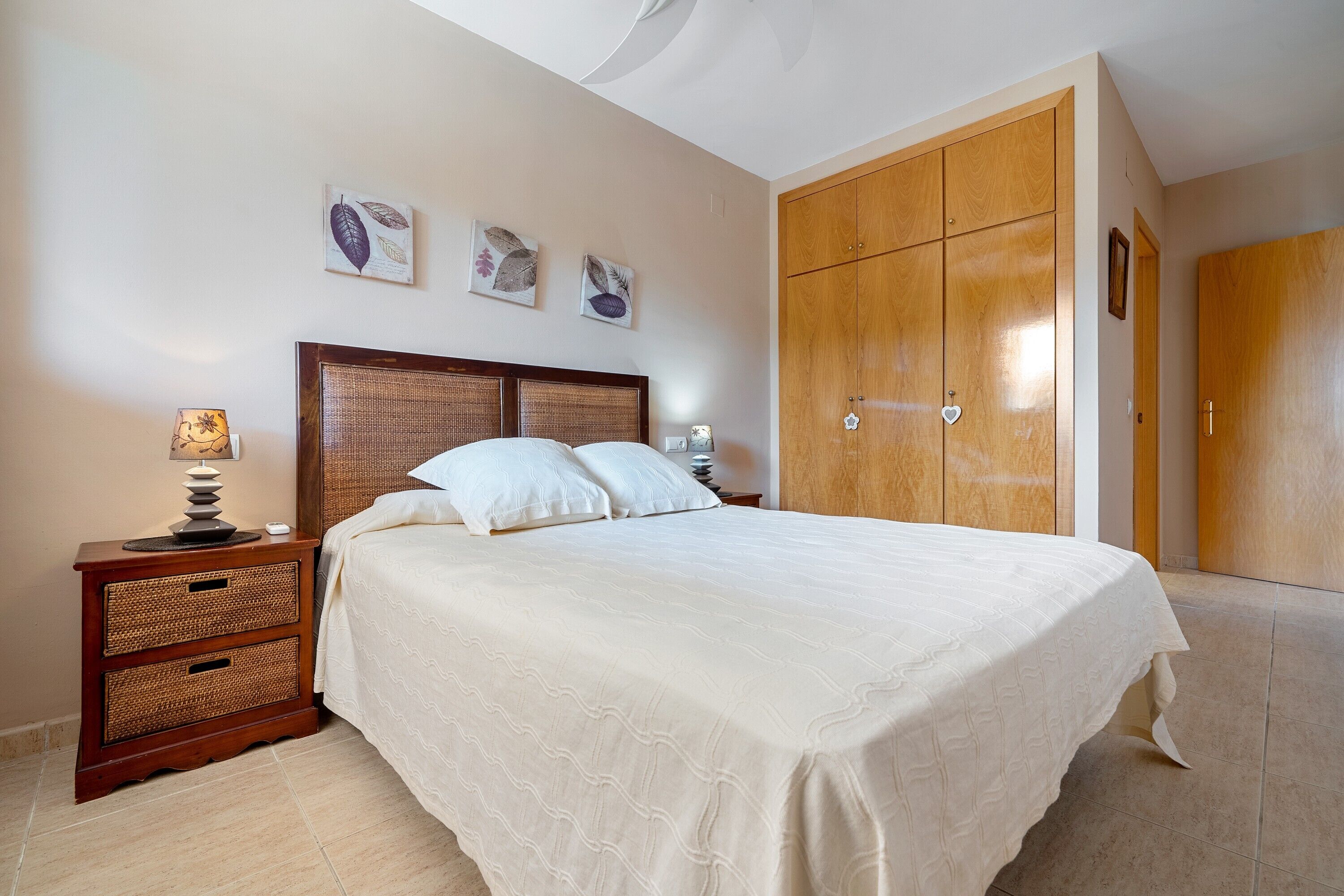 2 camere, ferro/asse da stiro, Wi-Fi gratuito, lenzuola