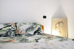 1 quarto, Wi-Fi de cortesia, roupa de cama
