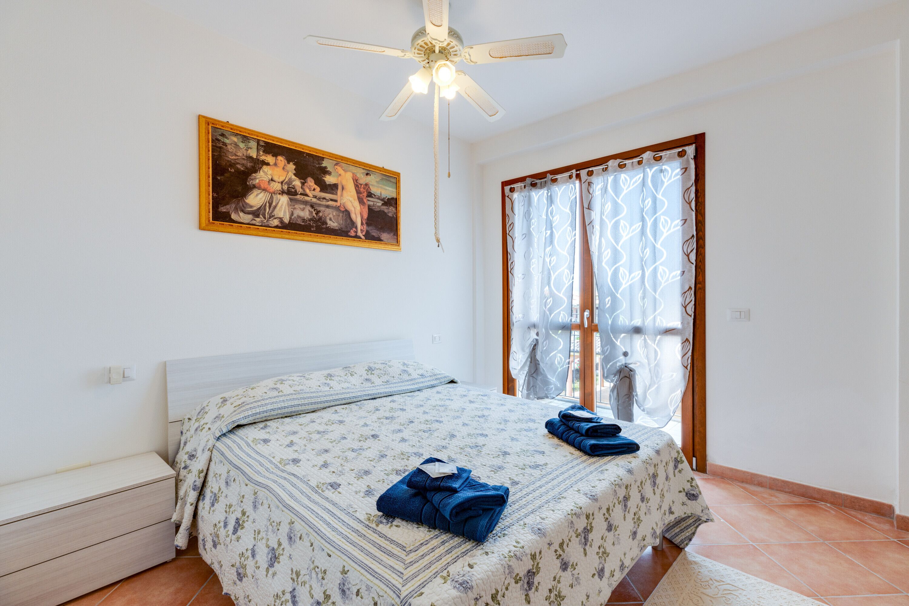 Holiday Home 'Happy' with Partial Sea View, Private Terrace and Air Conditioning